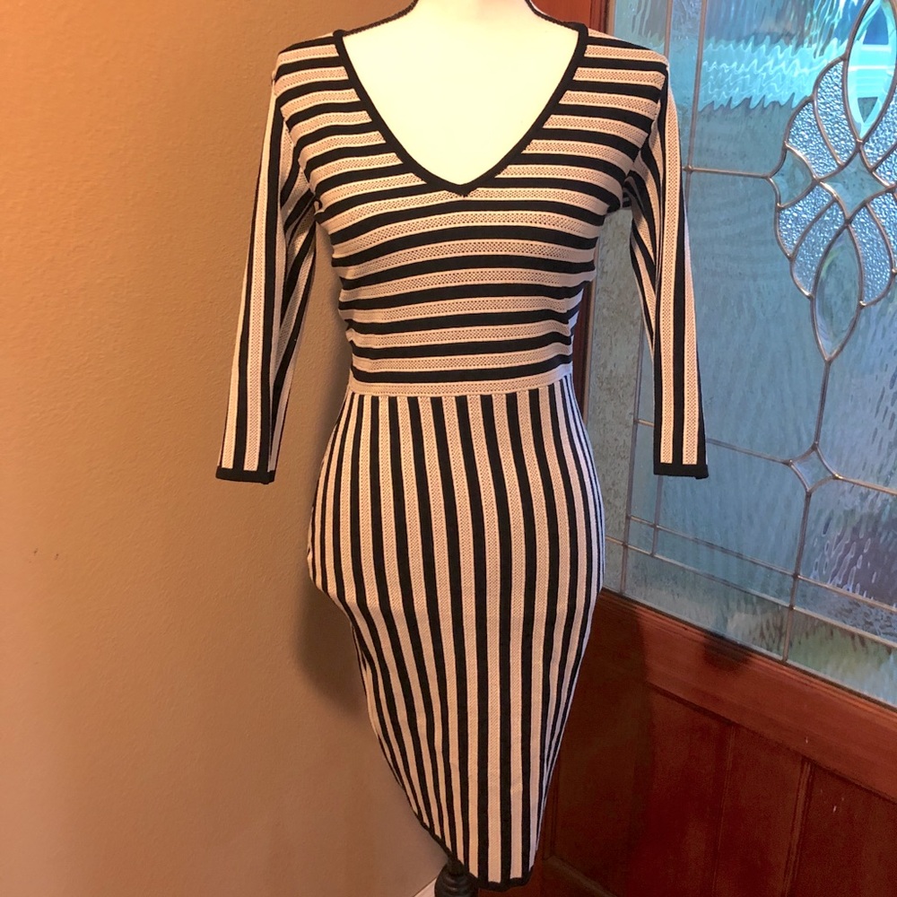 Women’s H&M dress